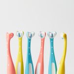 Fridababy Triple Angle Toothhugger pink - الصورة 5
