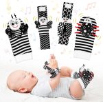 Wrist Rattles and Foot Socks - الصورة 3