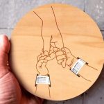 ⁦Newborn Hospital Bracelet Engraved, Laser-Cut Wood Board, Memorial Pregnancy Wristband⁩ - الصورة ⁦6⁩