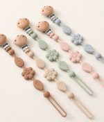 Silicone Pacifier Wood Clip Holder- Flower, 2pcs./ Pack - الصورة 2