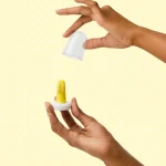 ⁦Fridababy SmileFrida the Finger Toothbrush⁩ - الصورة ⁦4⁩